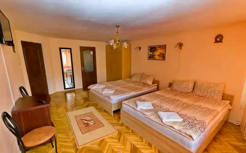 Torda Szállás | Motel (K0104-23) A kép szerzői jogvédelem alatt állhat. Javasolt a kapcsolatfelvétel a jog tulajdonossal.