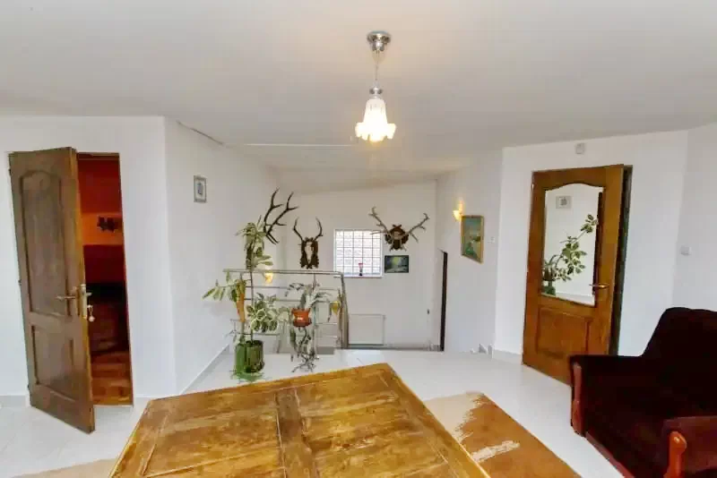 Turda Cazare | Motel (K0104-26) Imaginea poate fi supusă drepturilor de autor. Se recomandă contactarea titularului drepturilor.