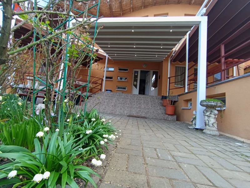 Torda Szállás | Motel (K0104-33) A kép szerzői jogvédelem alatt állhat. Javasolt a kapcsolatfelvétel a jog tulajdonossal.