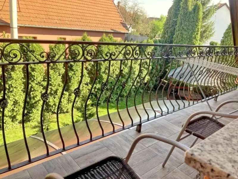 Hajdúszoboszló Szállás | Kulcsosház (K0240-38) A kép szerzői jogvédelem alatt állhat. Javasolt a kapcsolatfelvétel a jog tulajdonossal.