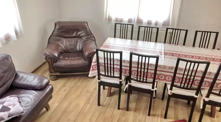 Sovata Cazare | Cabană (K0330-17) Imaginea poate fi supusă drepturilor de autor. Se recomandă contactarea titularului drepturilor.