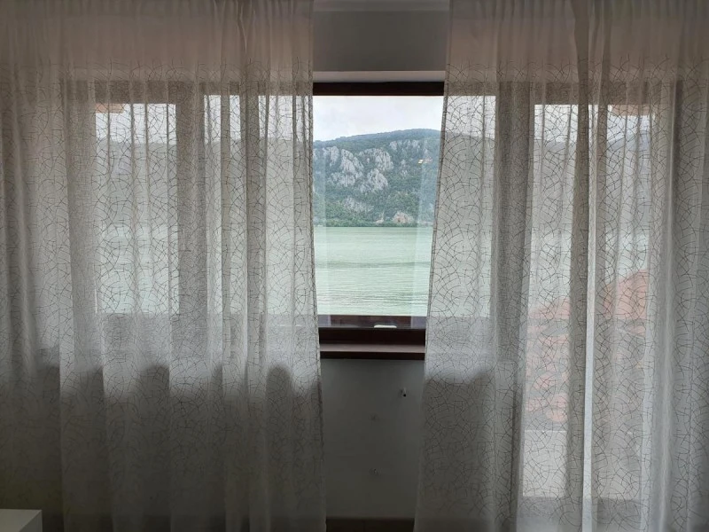 Dubova Cazare | Motel (K1559-18) Imaginea poate fi supusă drepturilor de autor. Se recomandă contactarea titularului drepturilor.