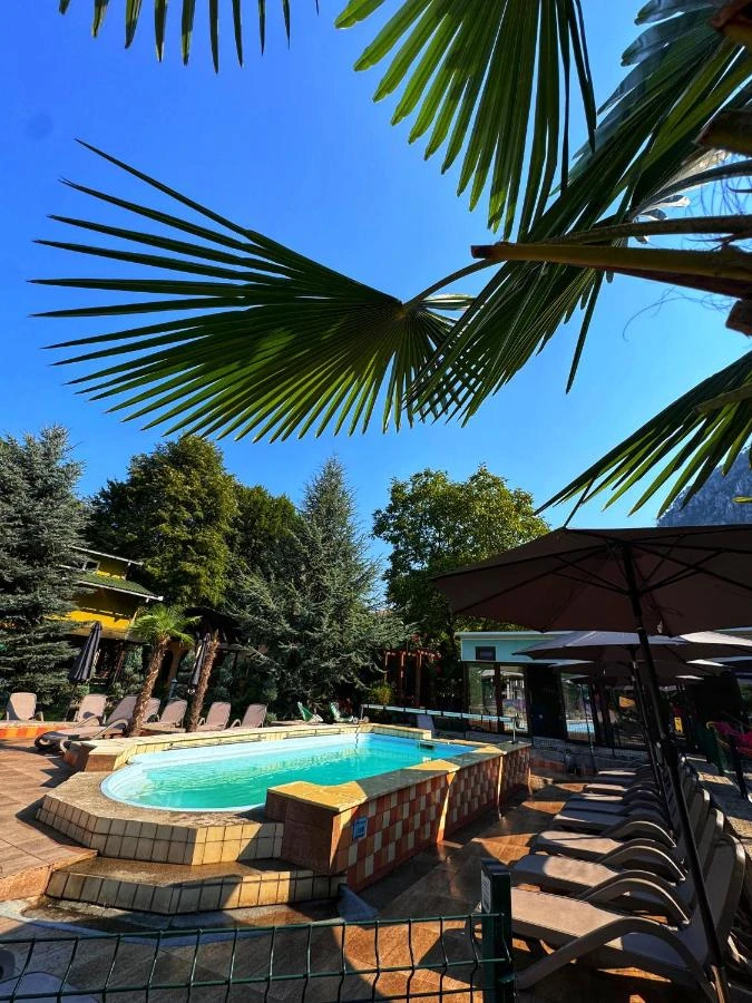Szállás Băile Herculane - Pensiune El Plazza**** | Herkulesfürdő - El Plazza Panzió****. A kép szerzői jogvédelem alatt állhat. Javasolt a kapcsolatfelvétel a jog tulajdonossal.