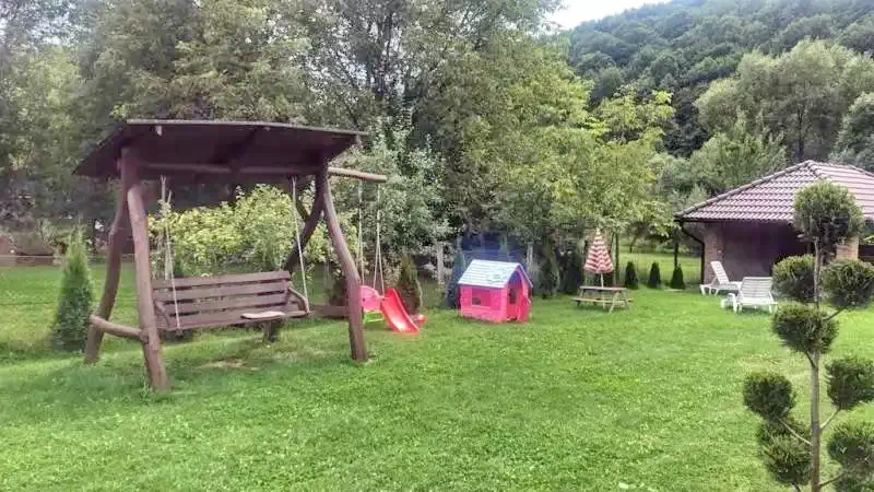 Sovata Cazare | Pensiune (K0166-10) Imaginea poate fi supusă drepturilor de autor. Se recomandă contactarea titularului drepturilor.