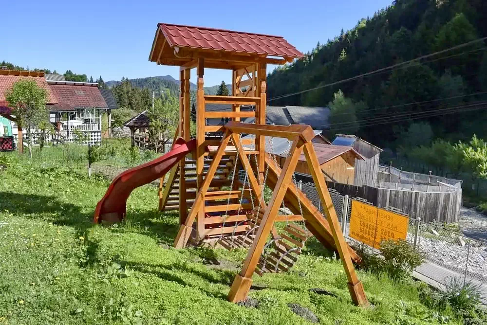 Borșa Cazare | Motel (K0252-11) Imaginea poate fi supusă drepturilor de autor. Se recomandă contactarea titularului drepturilor.