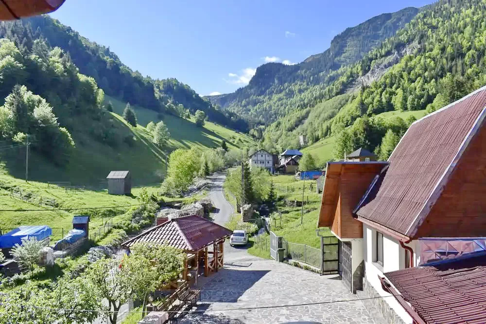 Borșa Cazare | Motel (K0252-13) Imaginea poate fi supusă drepturilor de autor. Se recomandă contactarea titularului drepturilor.