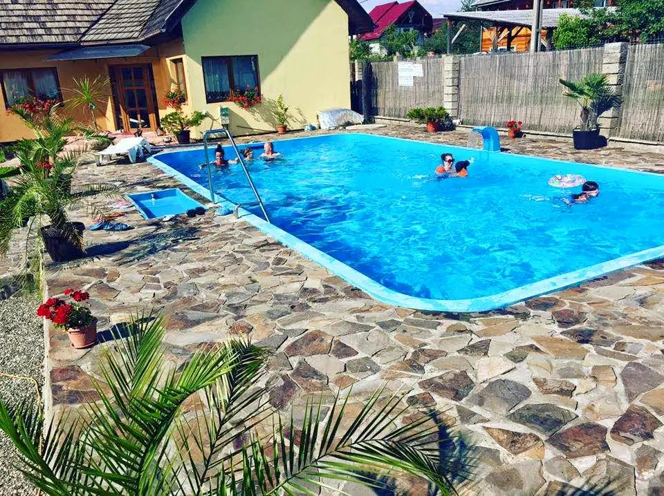 Ocna Șugatag Cazare | Motel (K1015-2) Imaginea poate fi supusă drepturilor de autor. Se recomandă contactarea titularului drepturilor.