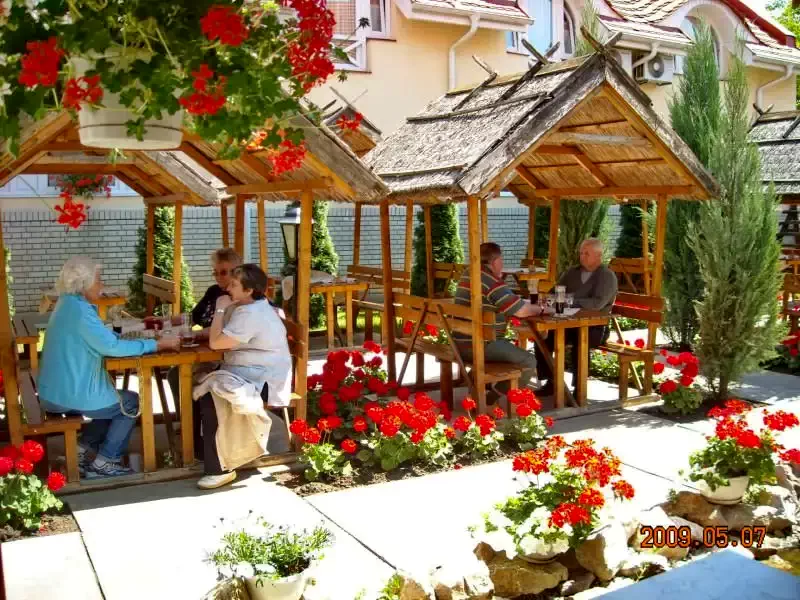 Jula Cazare | Pensiune turistică (K0007-4) Imaginea poate fi supusă drepturilor de autor. Se recomandă contactarea titularului drepturilor.