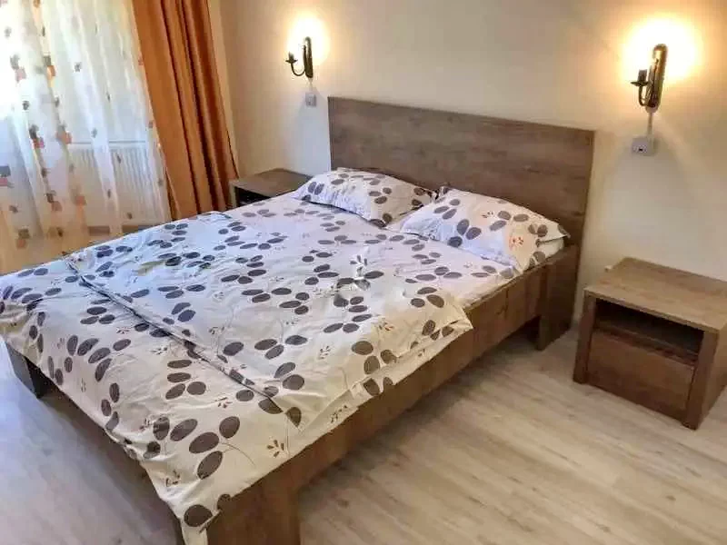 Cazare Băile Herculane - Pensiunea Paradis*** | Herkulesfürdő - Paradis Panzió***. Imaginea poate fi supusă drepturilor de autor. Se recomandă contactarea titularului drepturilor.