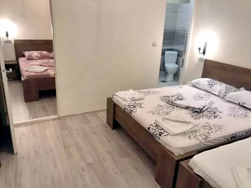 Cazare Băile Herculane - Pensiunea Paradis*** | Herkulesfürdő - Paradis Panzió***. Imaginea poate fi supusă drepturilor de autor. Se recomandă contactarea titularului drepturilor.