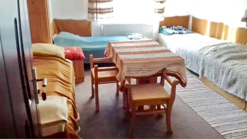 Harghita-Băi Cazare | Sat de vacanță (K0804-6) Imaginea poate fi supusă drepturilor de autor. Se recomandă contactarea titularului drepturilor.