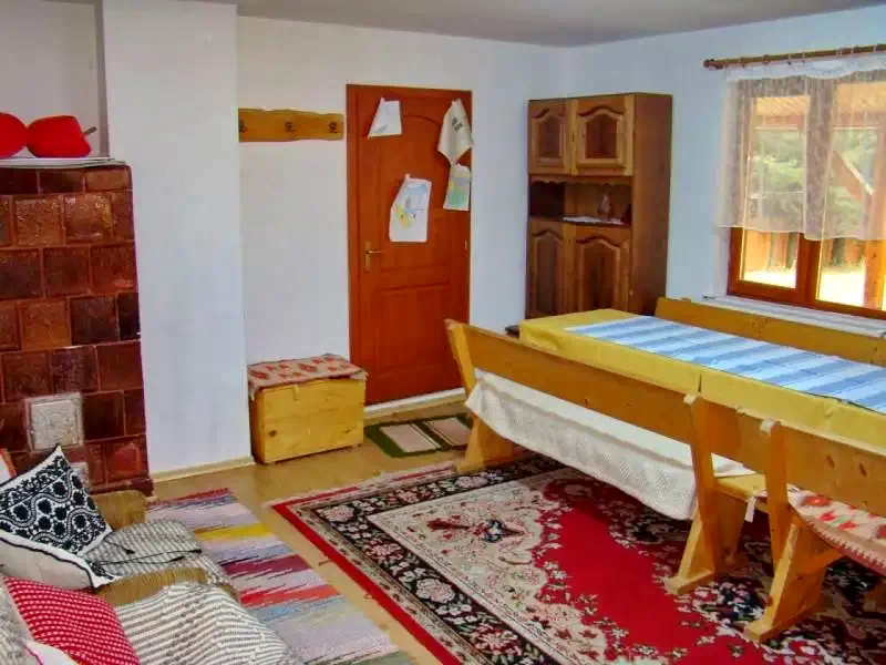 Harghita-Băi Cazare | Cabană (K1216-4) Imaginea poate fi supusă drepturilor de autor. Se recomandă contactarea titularului drepturilor.
