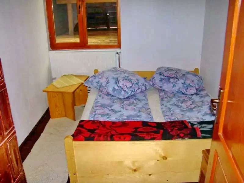 Harghita-Băi Cazare | Cabană (K1216-40) Imaginea poate fi supusă drepturilor de autor. Se recomandă contactarea titularului drepturilor.