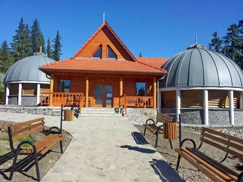 Harghita-Băi Cazare | Cabană (K1216-48) Imaginea poate fi supusă drepturilor de autor. Se recomandă contactarea titularului drepturilor.