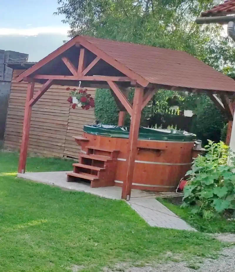 Vlăhița Cazare | Motel (K1368-1) Imaginea poate fi supusă drepturilor de autor. Se recomandă contactarea titularului drepturilor.