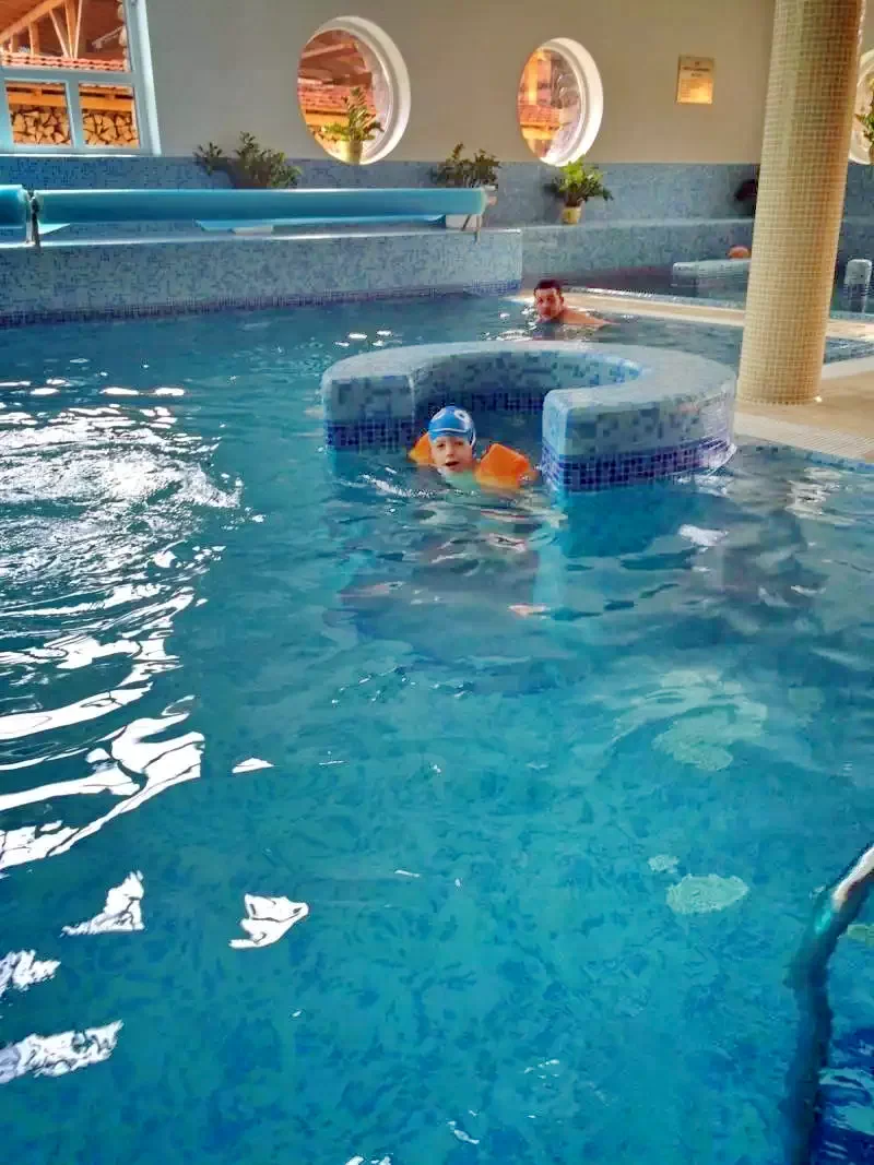 Vlăhița Cazare | Motel (K1368-33) Imaginea poate fi supusă drepturilor de autor. Se recomandă contactarea titularului drepturilor.