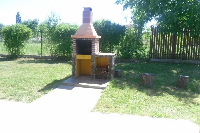 Băile Felix Cazare | Motel (K1449-16) Imaginea poate fi supusă drepturilor de autor. Se recomandă contactarea titularului drepturilor.