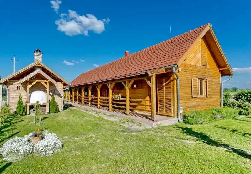 Szigetbecse Szállás | Vendégház (K1009-17) A kép szerzői jogvédelem alatt állhat. Javasolt a kapcsolatfelvétel a jog tulajdonossal.
