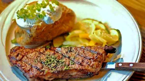 Băile Herculane Cazare | Motel (K0895-8) Imaginea poate fi supusă drepturilor de autor. Se recomandă contactarea titularului drepturilor.