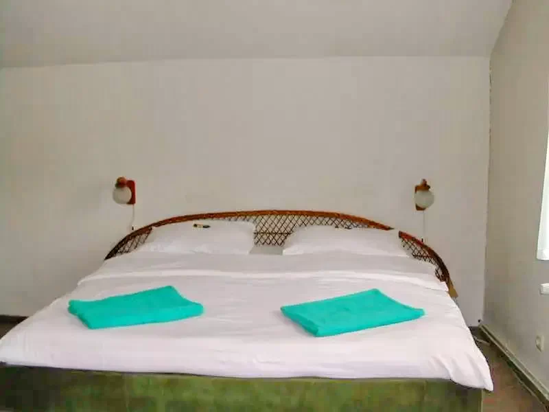 Herkulesfürdő Szállás | Motel (K0895-19) A kép szerzői jogvédelem alatt állhat. Javasolt a kapcsolatfelvétel a jog tulajdonossal.