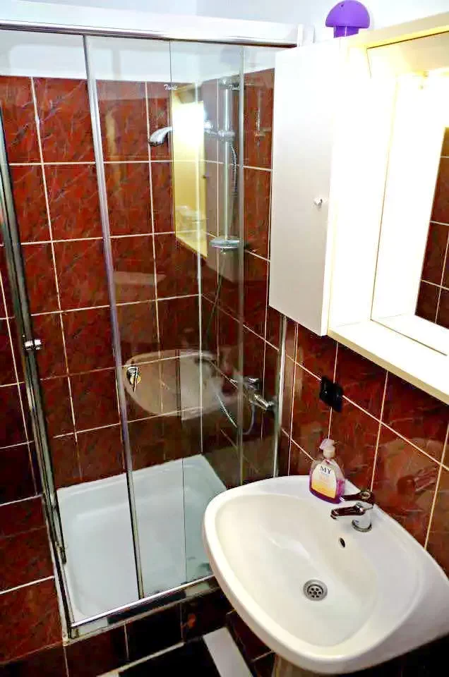 Szállás Băile Herculane - Casa Dimitrios *** | Herkulesfürdő - Casa Dimitrios Panzió ***. A kép szerzői jogvédelem alatt állhat. Javasolt a kapcsolatfelvétel a jog tulajdonossal.