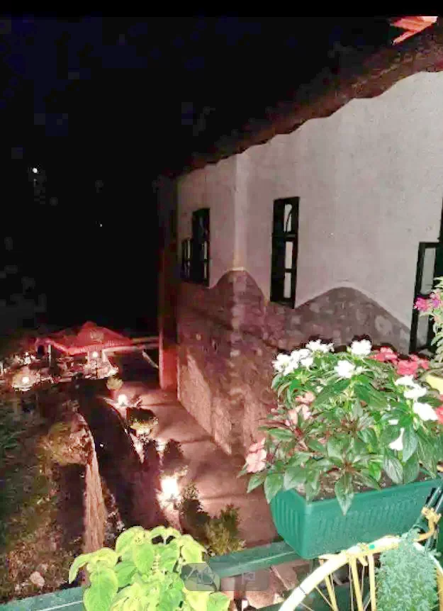 Szállás Băile Herculane - Casa Dimitrios *** | Herkulesfürdő - Casa Dimitrios Panzió ***. A kép szerzői jogvédelem alatt állhat. Javasolt a kapcsolatfelvétel a jog tulajdonossal.