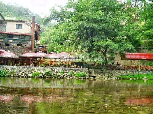 Băile Herculane Cazare | Motel (K0895-40) Imaginea poate fi supusă drepturilor de autor. Se recomandă contactarea titularului drepturilor.