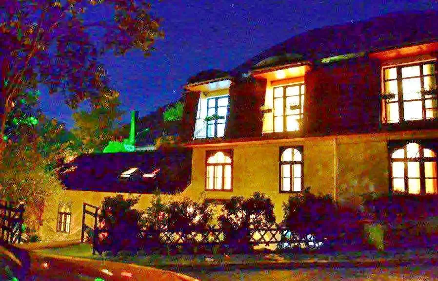 Szállás Băile Herculane - Casa Dimitrios *** | Herkulesfürdő - Casa Dimitrios Panzió ***. A kép szerzői jogvédelem alatt állhat. Javasolt a kapcsolatfelvétel a jog tulajdonossal.