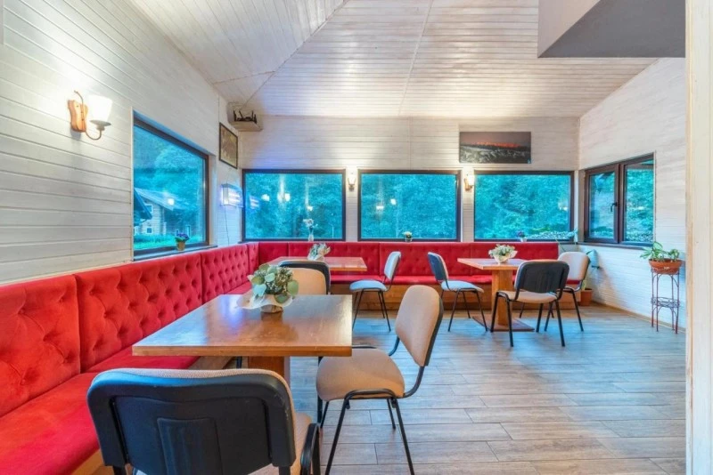 Zernest Szállás | Turisztikai panzió (K1550-30) A kép szerzői jogvédelem alatt állhat. Javasolt a kapcsolatfelvétel a jog tulajdonossal.