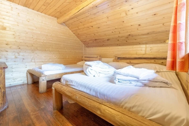 Zărnești Cazare | Pensiune turistică (K1550-36) Imaginea poate fi supusă drepturilor de autor. Se recomandă contactarea titularului drepturilor.