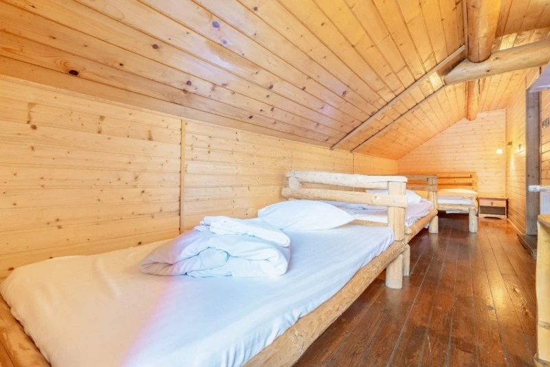 Zernest Szállás | Turisztikai panzió (K1550-40) A kép szerzői jogvédelem alatt állhat. Javasolt a kapcsolatfelvétel a jog tulajdonossal.