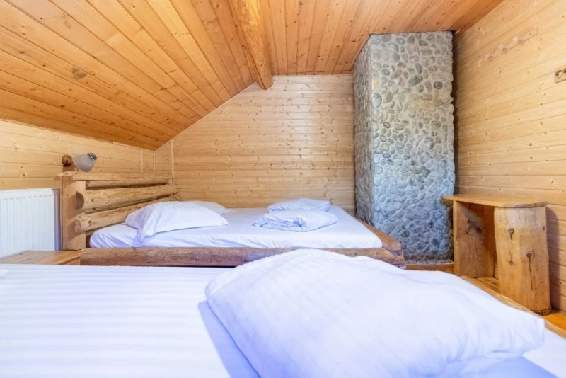 Zărnești Cazare | Pensiune turistică (K1550-43) Imaginea poate fi supusă drepturilor de autor. Se recomandă contactarea titularului drepturilor.