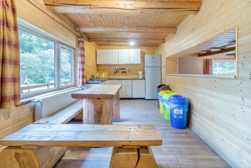 Zărnești Cazare | Pensiune turistică (K1550-60) Imaginea poate fi supusă drepturilor de autor. Se recomandă contactarea titularului drepturilor.