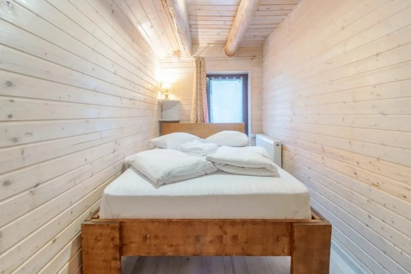 Zernest Szállás | Turisztikai panzió (K1550-89) A kép szerzői jogvédelem alatt állhat. Javasolt a kapcsolatfelvétel a jog tulajdonossal.