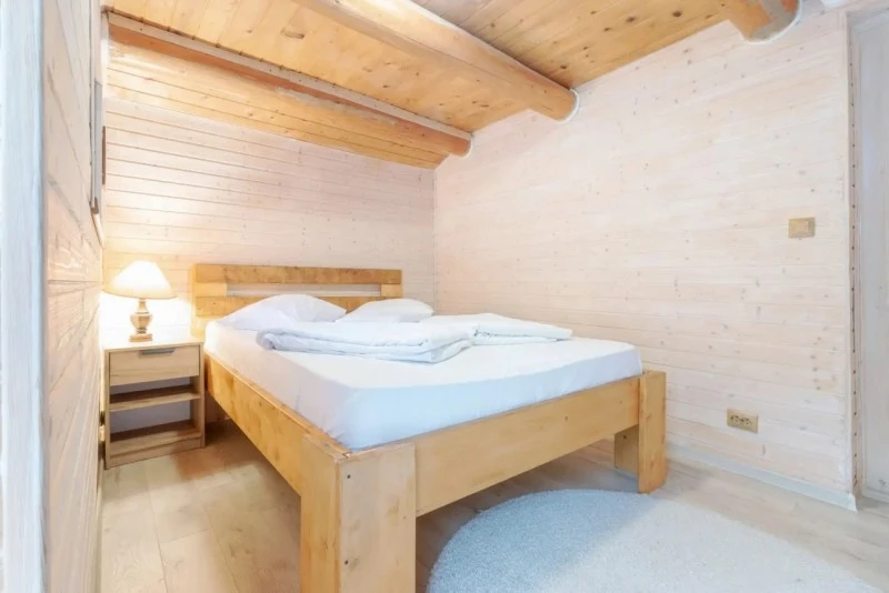 Zernest Szállás | Turisztikai panzió (K1550-91) A kép szerzői jogvédelem alatt állhat. Javasolt a kapcsolatfelvétel a jog tulajdonossal.