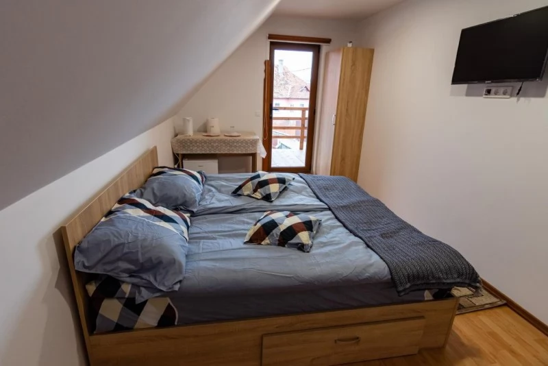 Ciceu Cazare | Motel (K1483-11) Imaginea poate fi supusă drepturilor de autor. Se recomandă contactarea titularului drepturilor.