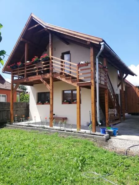 Ciceu Cazare | Motel (K1483-13) Imaginea poate fi supusă drepturilor de autor. Se recomandă contactarea titularului drepturilor.