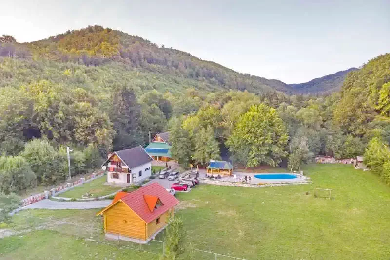 Cazare Sovata - Casa de vacanță Borbála*** | Szováta - Borbála Vadászház***. Imaginea poate fi supusă drepturilor de autor. Se recomandă contactarea titularului drepturilor.