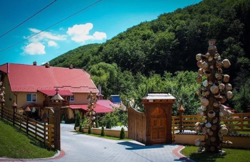 Korond Szállás | Panzió (K1195-27) A kép szerzői jogvédelem alatt állhat. Javasolt a kapcsolatfelvétel a jog tulajdonossal.