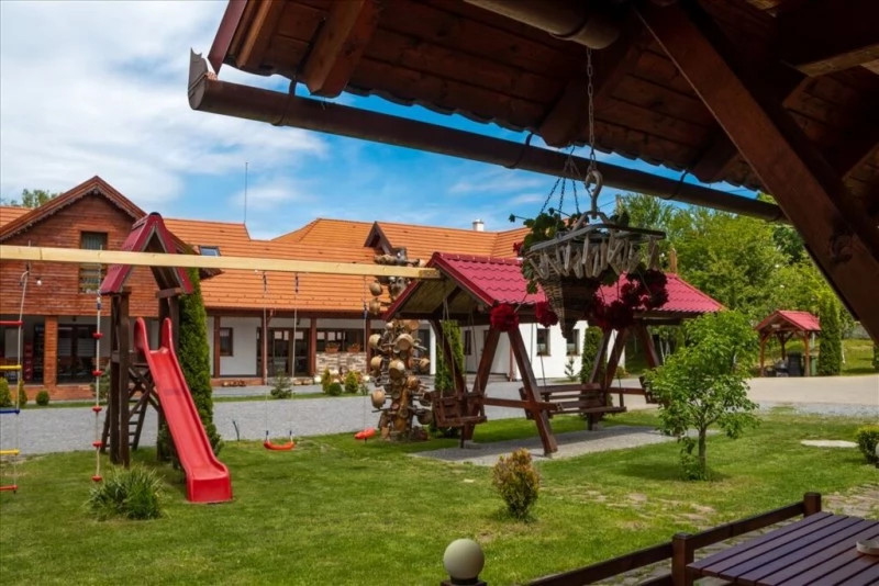 Korond Szállás | Panzió (K1195-53) A kép szerzői jogvédelem alatt állhat. Javasolt a kapcsolatfelvétel a jog tulajdonossal.