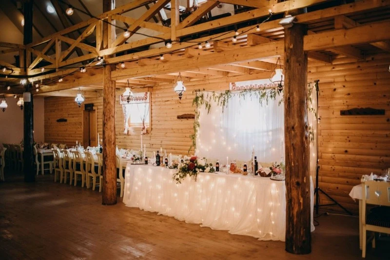 Ciumani Cazare | Motel (K1075-7) Imaginea poate fi supusă drepturilor de autor. Se recomandă contactarea titularului drepturilor.