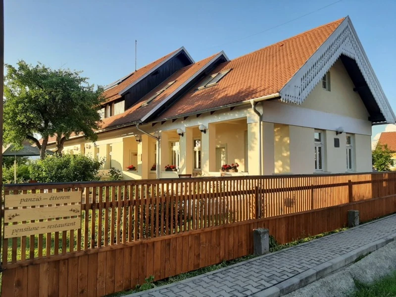 Gyergyócsomafalva Szállás | Motel (K1075-41) A kép szerzői jogvédelem alatt állhat. Javasolt a kapcsolatfelvétel a jog tulajdonossal.