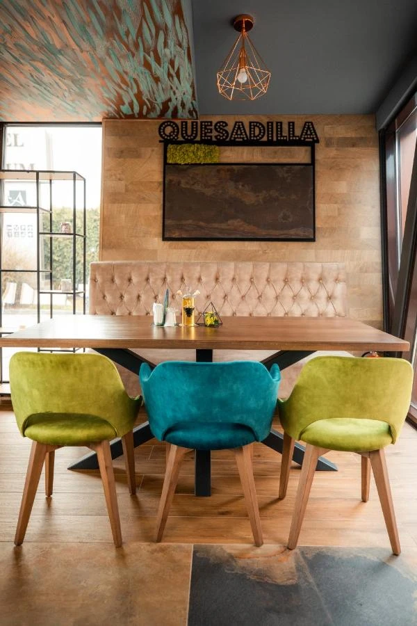 Pitești Cazare | Pensiune turistică (K0714-37) Imaginea poate fi supusă drepturilor de autor. Se recomandă contactarea titularului drepturilor.