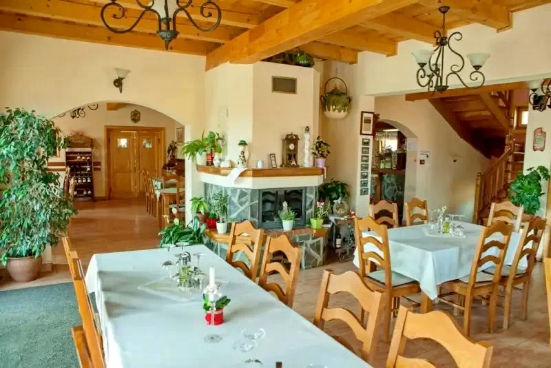 Csíkszentdomokos Szállás | Motel (K1392-10) A kép szerzői jogvédelem alatt állhat. Javasolt a kapcsolatfelvétel a jog tulajdonossal.