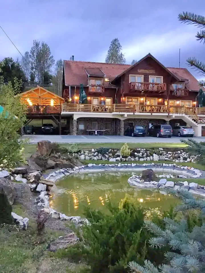 Csíkszentdomokos Szállás | Motel (K1392-21) A kép szerzői jogvédelem alatt állhat. Javasolt a kapcsolatfelvétel a jog tulajdonossal.