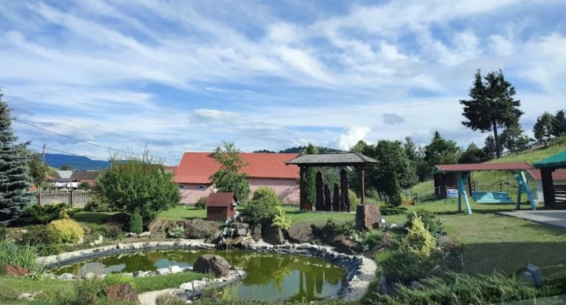 Sândominic Cazare | Motel (K1392-24) Imaginea poate fi supusă drepturilor de autor. Se recomandă contactarea titularului drepturilor.