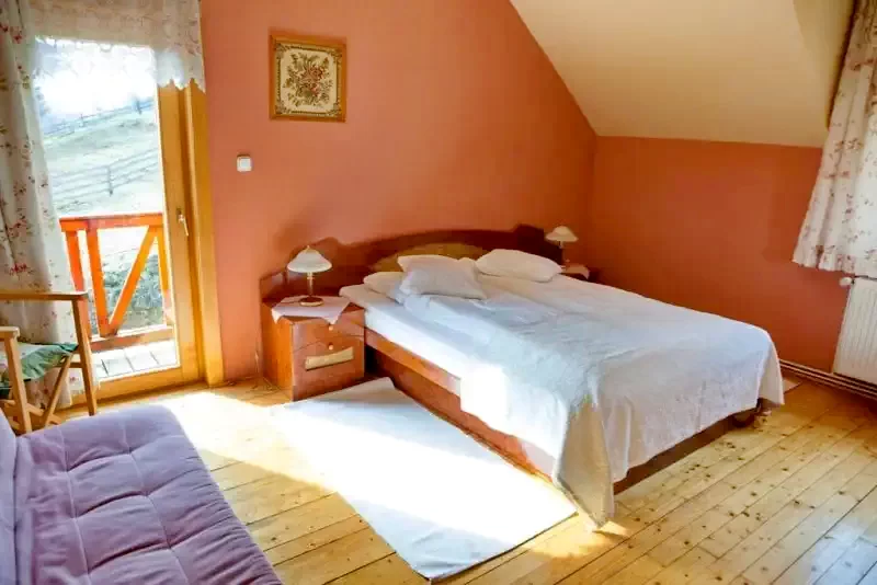 Sândominic Cazare | Motel (K1392-25) Imaginea poate fi supusă drepturilor de autor. Se recomandă contactarea titularului drepturilor.