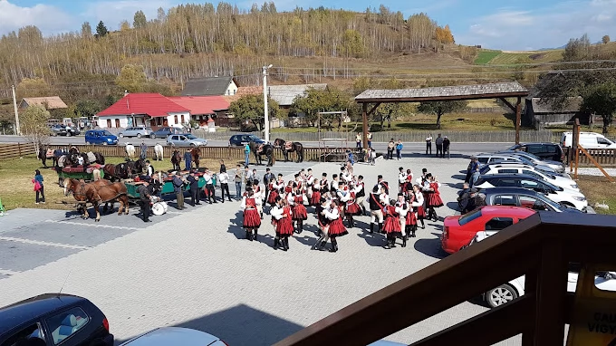 Sândominic Cazare | Motel (K1392-41) Imaginea poate fi supusă drepturilor de autor. Se recomandă contactarea titularului drepturilor.