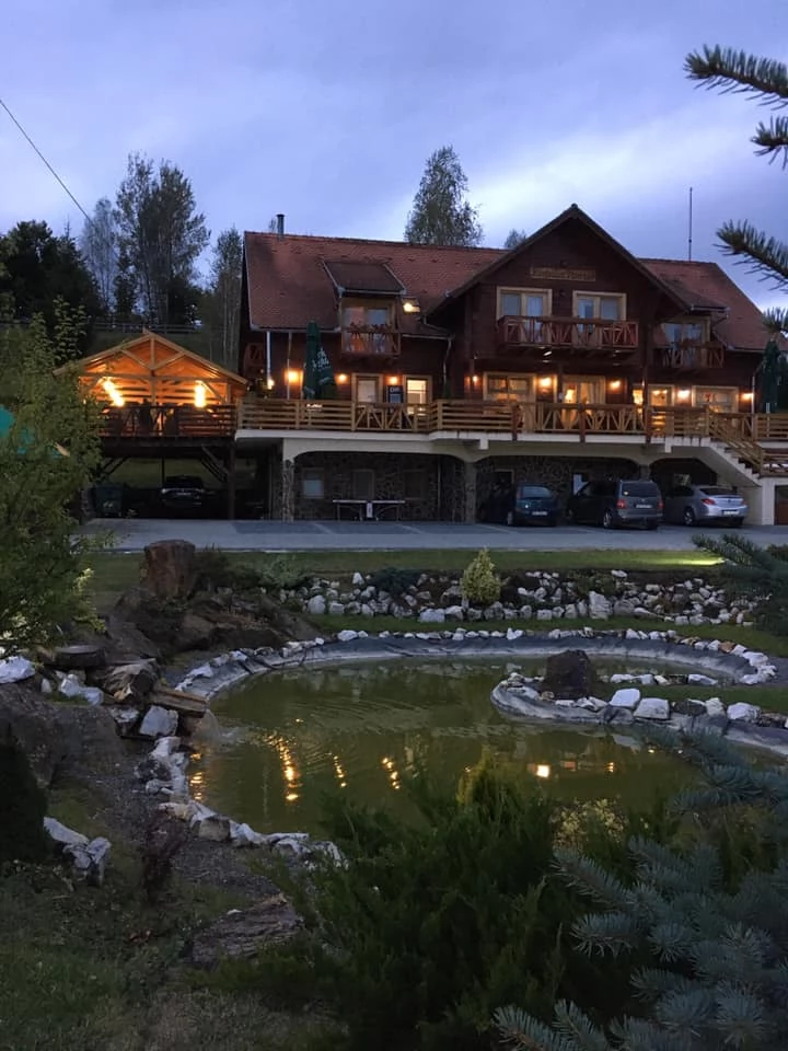 Sândominic Cazare | Motel (K1392-67) Imaginea poate fi supusă drepturilor de autor. Se recomandă contactarea titularului drepturilor.