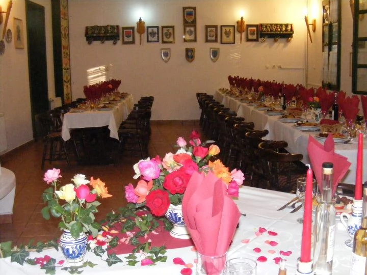 Oradea Cazare | Motel (K0952-3) Imaginea poate fi supusă drepturilor de autor. Se recomandă contactarea titularului drepturilor.